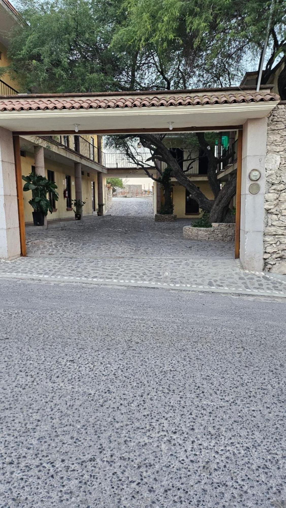 Hotel Villa Aurora Bernal Kültér fotó